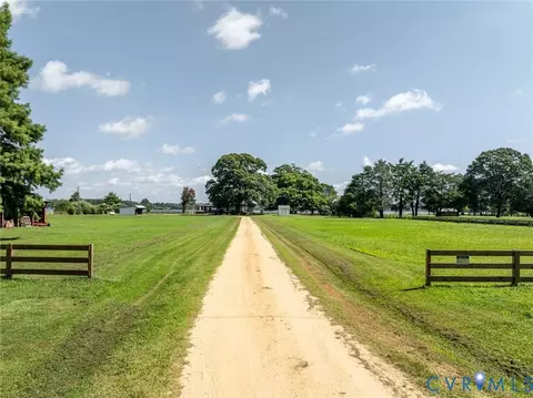 Exterior - 7298 Ditchley Pl, Gloucester, VA 23061 photo 14 of 16