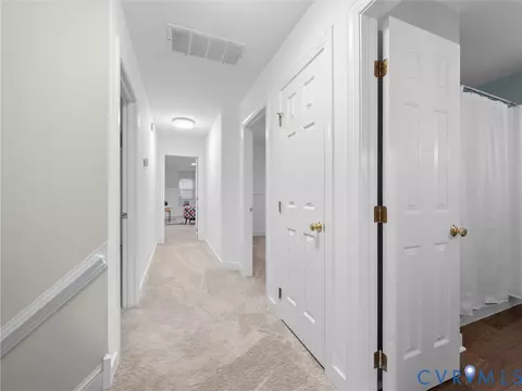 Entry Way - 2361 Edgeview Ln, Midlothian, VA 23113 photo 6 of 7