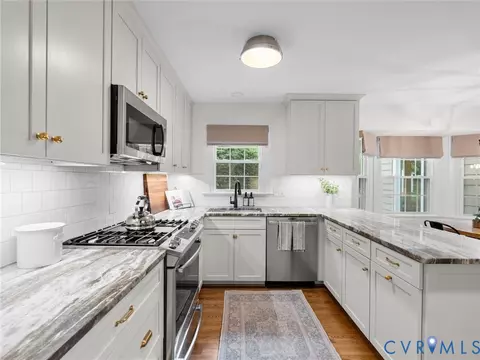 Kitchen - 2361 Edgeview Ln, Midlothian, VA 23113 photo 1 of 7