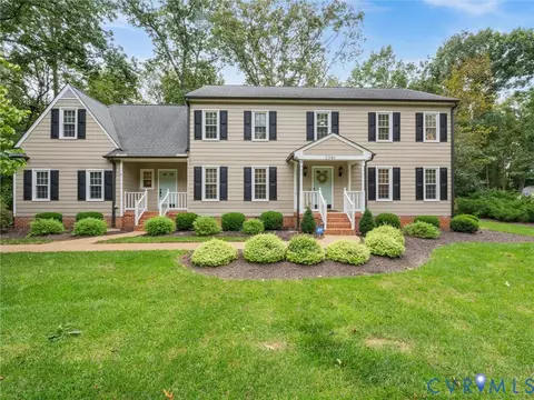 Exterior - 2361 Edgeview Ln, Midlothian, VA 23113 photo 11 of 23