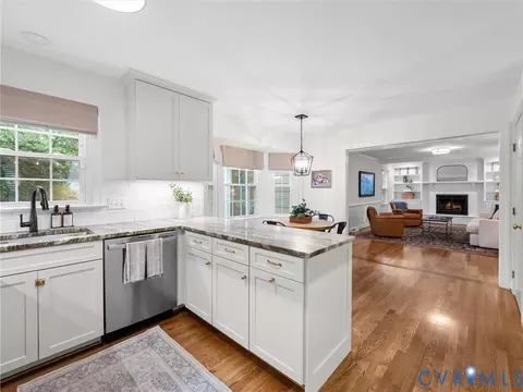Kitchen - 2361 Edgeview Ln, Midlothian, VA 23113 photo 2 of 7