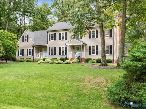 Exterior - 2361 Edgeview Ln, Midlothian, VA 23113 photo 22 of 23