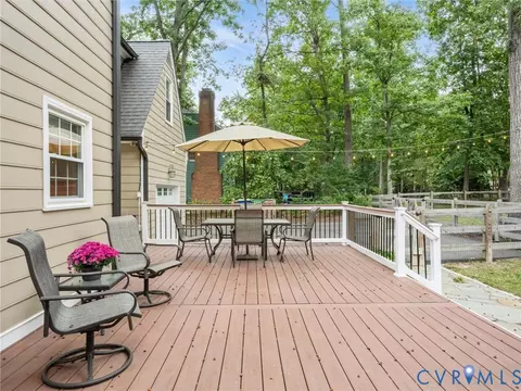 Exterior - 2361 Edgeview Ln, Midlothian, VA 23113 photo 17 of 23