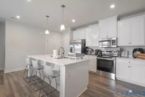 4000 Maze Runner Dr #101, Midlothian, VA 23112