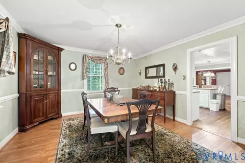 Dining - 2120 Heathland Dr, Midlothian, VA 23113 photo 3 of 5