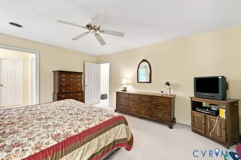 Bedroom - 2120 Heathland Dr, Midlothian, VA 23113 photo 3 of 7