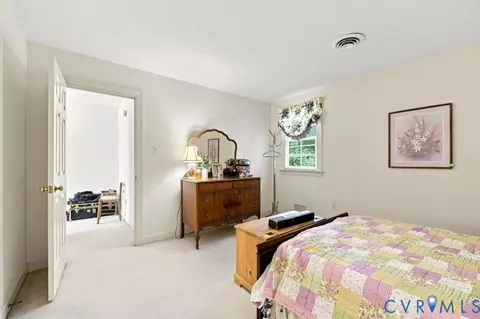 Bedroom - 2120 Heathland Dr, Midlothian, VA 23113 photo 5 of 7