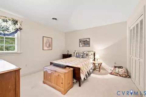 Bedroom - 2120 Heathland Dr, Midlothian, VA 23113 photo 4 of 7