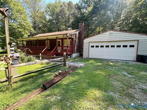 4519 Morninghill Dr, Disputanta, VA 23842