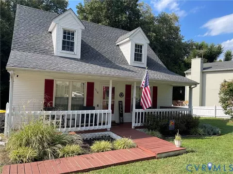 318 Bull Run Dr, Hopewell, VA 23860