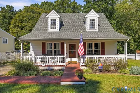 318 Bull Run Dr, Hopewell, VA 23860