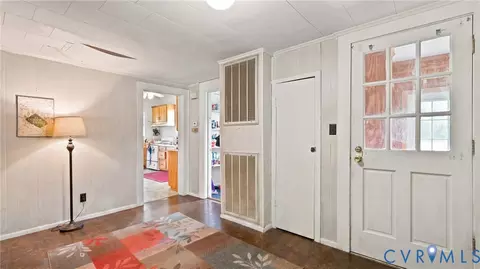 Entry Way - 1076 Mount Laurel Rd, Clover, VA 24534 photo 5 of 5