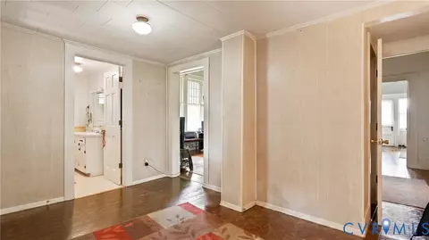 Entry Way - 1076 Mount Laurel Rd, Clover, VA 24534 photo 4 of 5