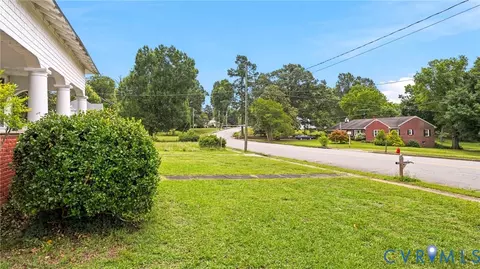 Exterior - 1076 Mount Laurel Rd, Clover, VA 24534 photo 3 of 5