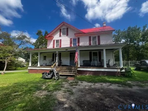 739 General Puller Hwy, Saluda, VA 23149 photo 2