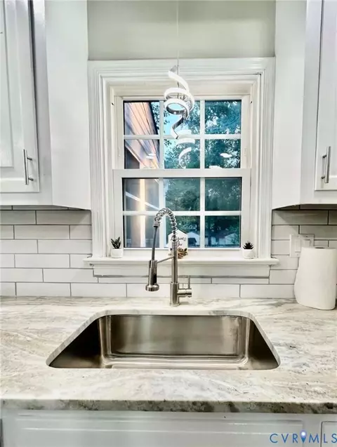 Kitchen - 1841 Featherstone Dr, Midlothian, VA 23113 photo 6 of 6
