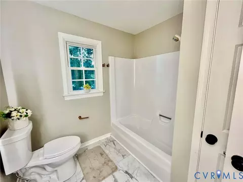 Bath - 1841 Featherstone Dr, Midlothian, VA 23113 photo 6 of 8