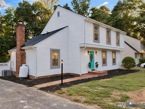 Exterior - 1841 Featherstone Dr, Midlothian, VA 23113 photo 3 of 16