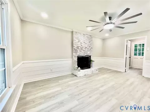Living - 1841 Featherstone Dr, Midlothian, VA 23113 photo 5 of 9