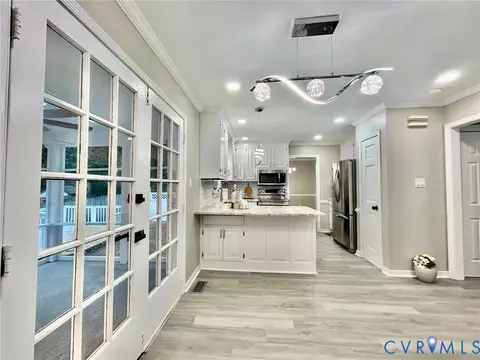 Entry Way - 1841 Featherstone Dr, Midlothian, VA 23113 photo 2 of 3