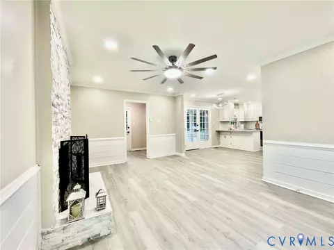 Living - 1841 Featherstone Dr, Midlothian, VA 23113 photo 8 of 9