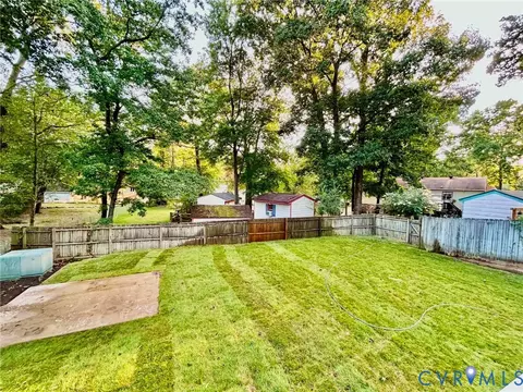 Exterior - 1841 Featherstone Dr, Midlothian, VA 23113 photo 15 of 16
