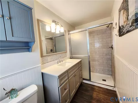 Bath - 1706 Pulliam St, North Chesterfield, VA 23235 photo 1 of 1