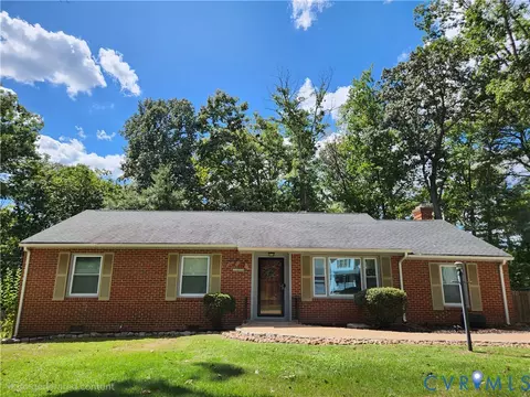 Exterior - 1706 Pulliam St, North Chesterfield, VA 23235 photo 2 of 11