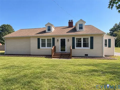 25014 Ferndale Rd, Petersburg, VA 23803
