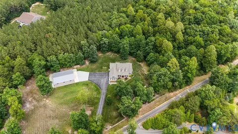 View/Area - 13610 Cooks Mill Pl, Lanexa, VA 23089 photo 2 of 3
