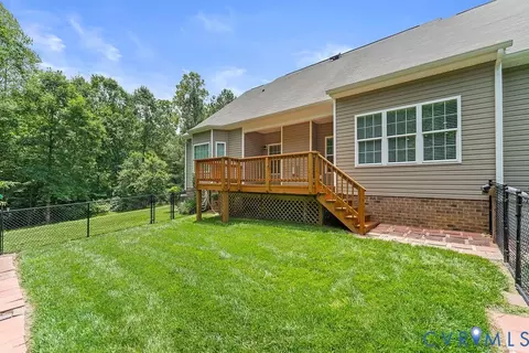 Exterior - 13610 Cooks Mill Pl, Lanexa, VA 23089 photo 13 of 18