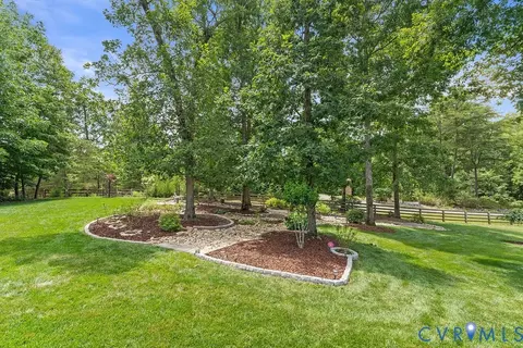 Exterior - 13610 Cooks Mill Pl, Lanexa, VA 23089 photo 5 of 18