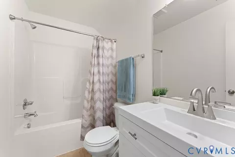 Bath - 13610 Cooks Mill Pl, Lanexa, VA 23089 photo 6 of 6