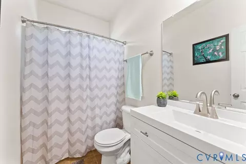 Bath - 13610 Cooks Mill Pl, Lanexa, VA 23089 photo 5 of 6