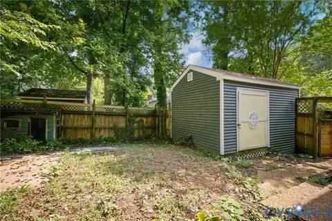 Exterior - 7224 Full Rack Dr, Midlothian, VA 23112 photo 9 of 10