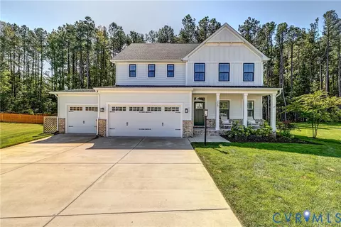 9589 Chatham Green Ct, Mechanicsville, VA 23116