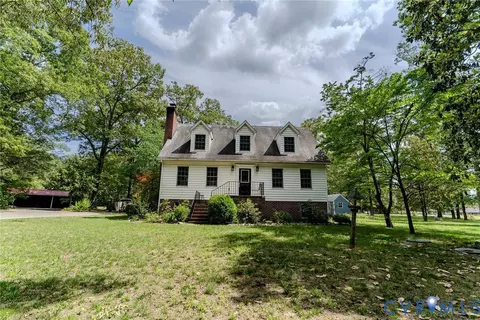1033 Smithfield Rd, Saint Stephens Church, VA 23148