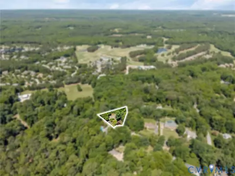 View/Area - 3201 Saint Stephens Way, Midlothian, VA 23113 photo 2 of 3