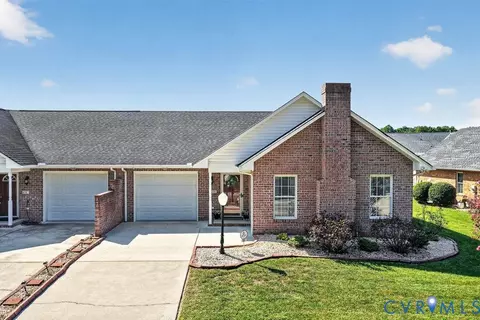408 Cobblestone Dr, Hopewell, VA 23860