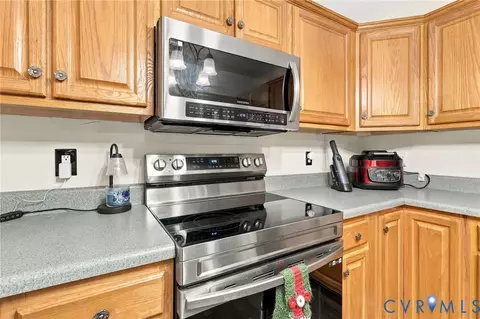 Kitchen - 133 Ford Rd, Bumpass, VA 23024 photo 3 of 6