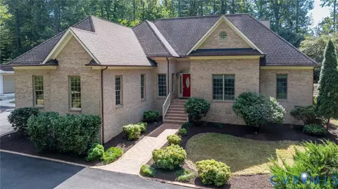 365 Hamlet Rd, Manakin Sabot, VA 23103