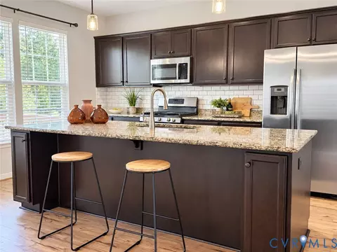 6113 W Stonepath Garden Dr, Chester, VA 23831