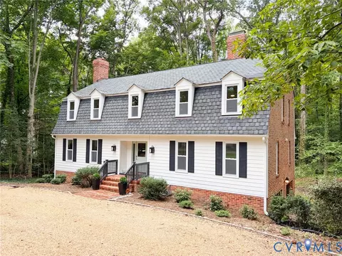 9365 Cardiff Loop Rd, North Chesterfield, VA 23236