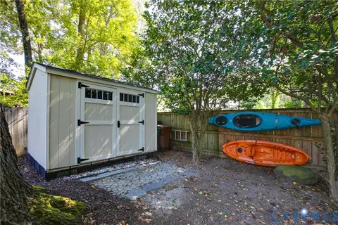Exterior - 4327 Wakefield Rd, Richmond, VA 23235 photo 9 of 14