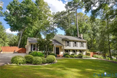 Exterior - 4327 Wakefield Rd, Richmond, VA 23235 photo 2 of 14