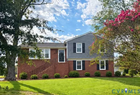 7307 Hunterbrook Dr, Mechanicsville, VA 23111