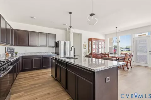 Kitchen - 4000 Next Level Trce, Midlothian, VA 23112 photo 2 of 2