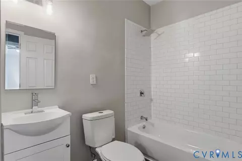 Bath - 3000 Montecrest Ave, Richmond, VA 23234 photo 4 of 4