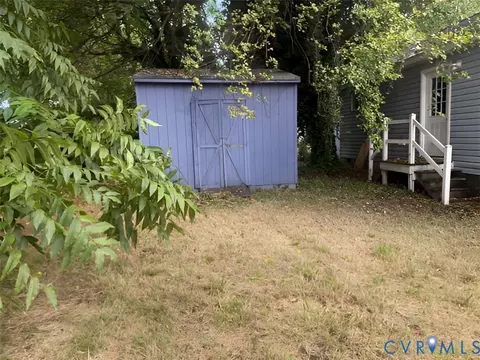 Exterior - 2419 Everett St, Richmond, VA 23224 photo 3 of 4