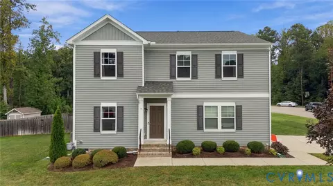 8801 Elkview Ct, North Chesterfield, VA 23236
